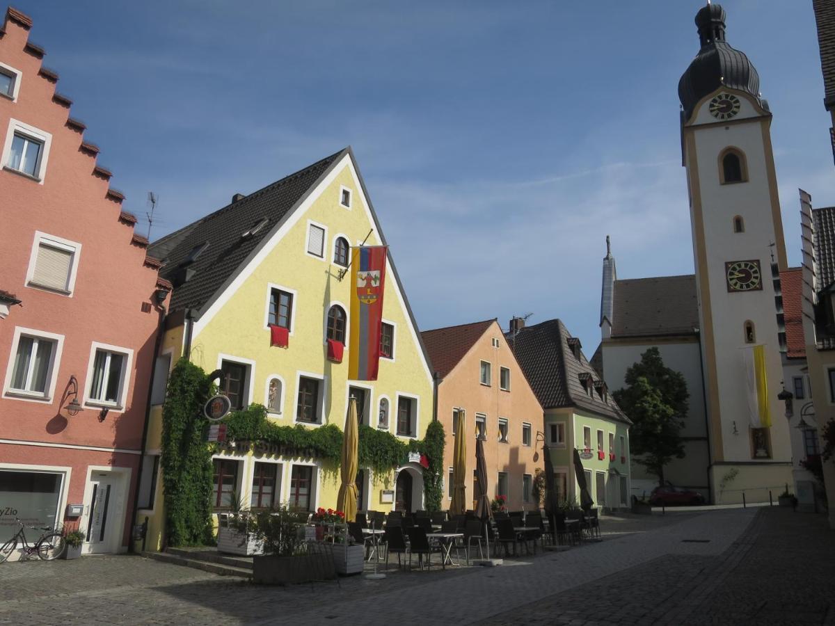 Boardinghouse Marktplatz Schwandorf in Bayern Exterior photo